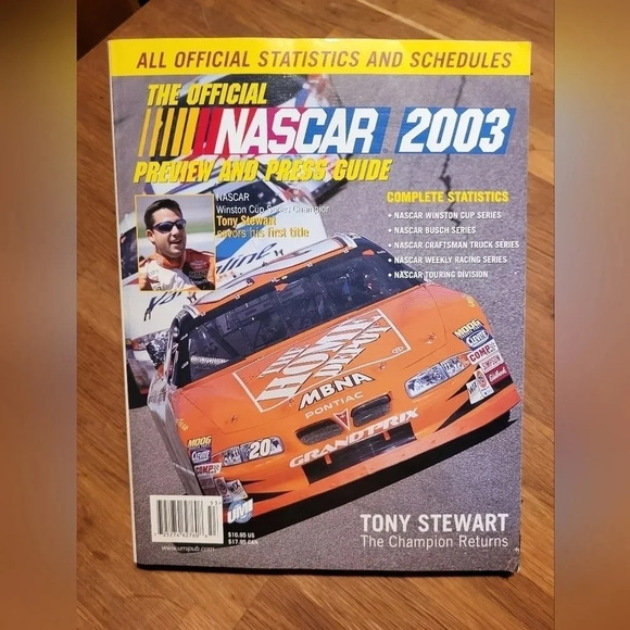 2003 Official Nascar Press Guide‎ - Picture 1 of 1